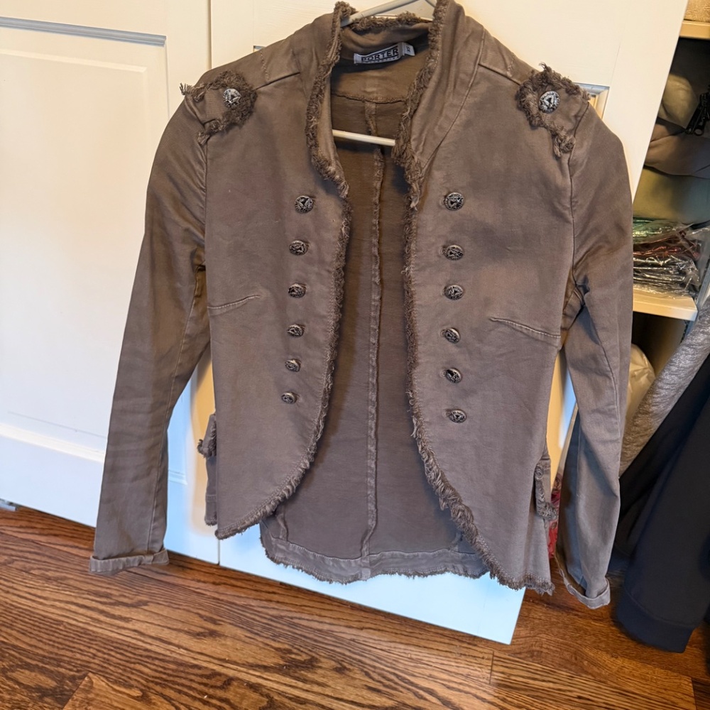 Porter Collective: CHESTNUT GERTRUDE DENIM JACKET in XS